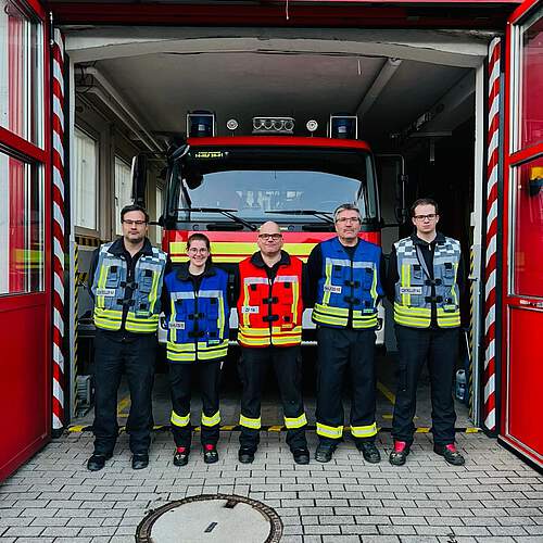 Dürfen wir vorstellen? Ab heute findet ihr uns in neuen Farben 🎨 wenn wir im Einsatz 🚒 sind. Im schicken grau 🩶...